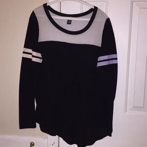 Long sleeve tee